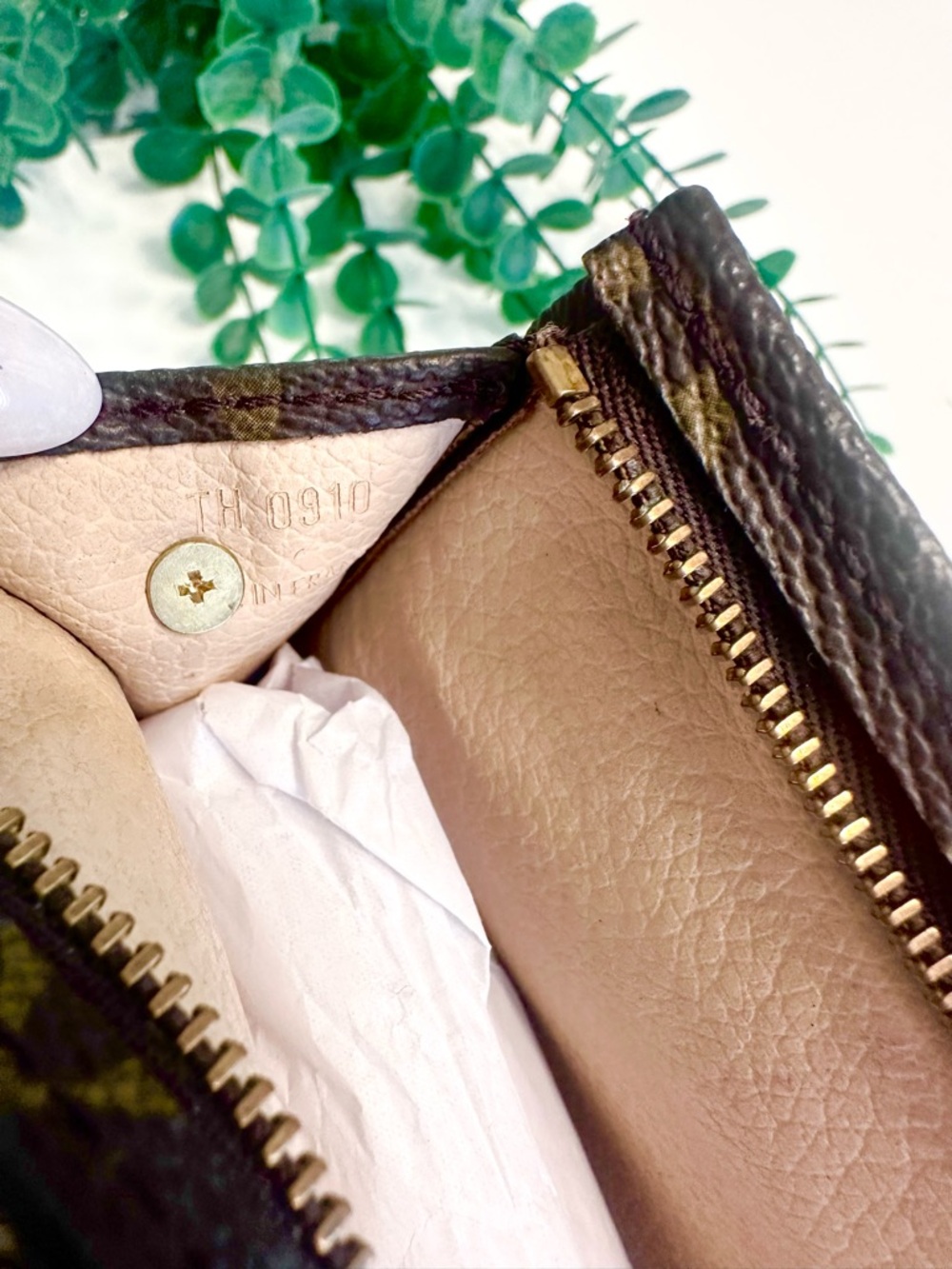 Louis Vuitton Monogram Clutch - Picture 14 of 16